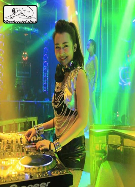 DJ Trang Moon